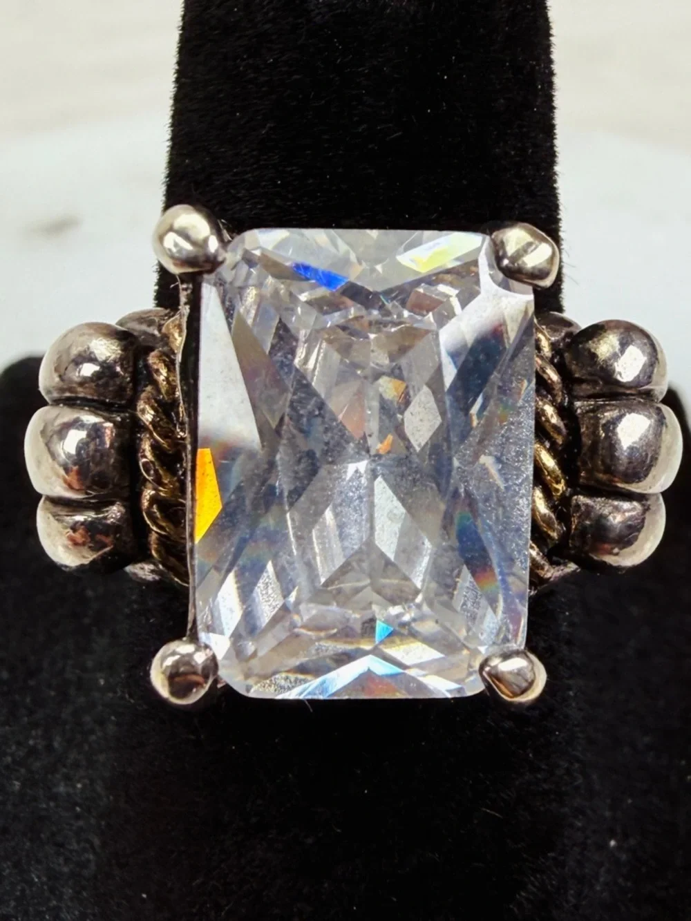 Gorgeous vintage Silvertone bling, size 6 3/4 ring